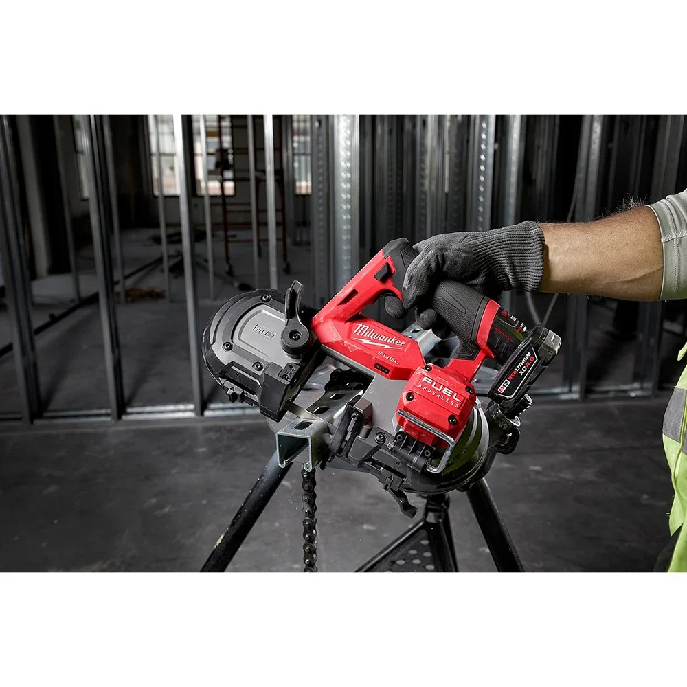 Milwaukee 2529-21XC M12 FUEL Compact Band Saw Kit - Image 10
