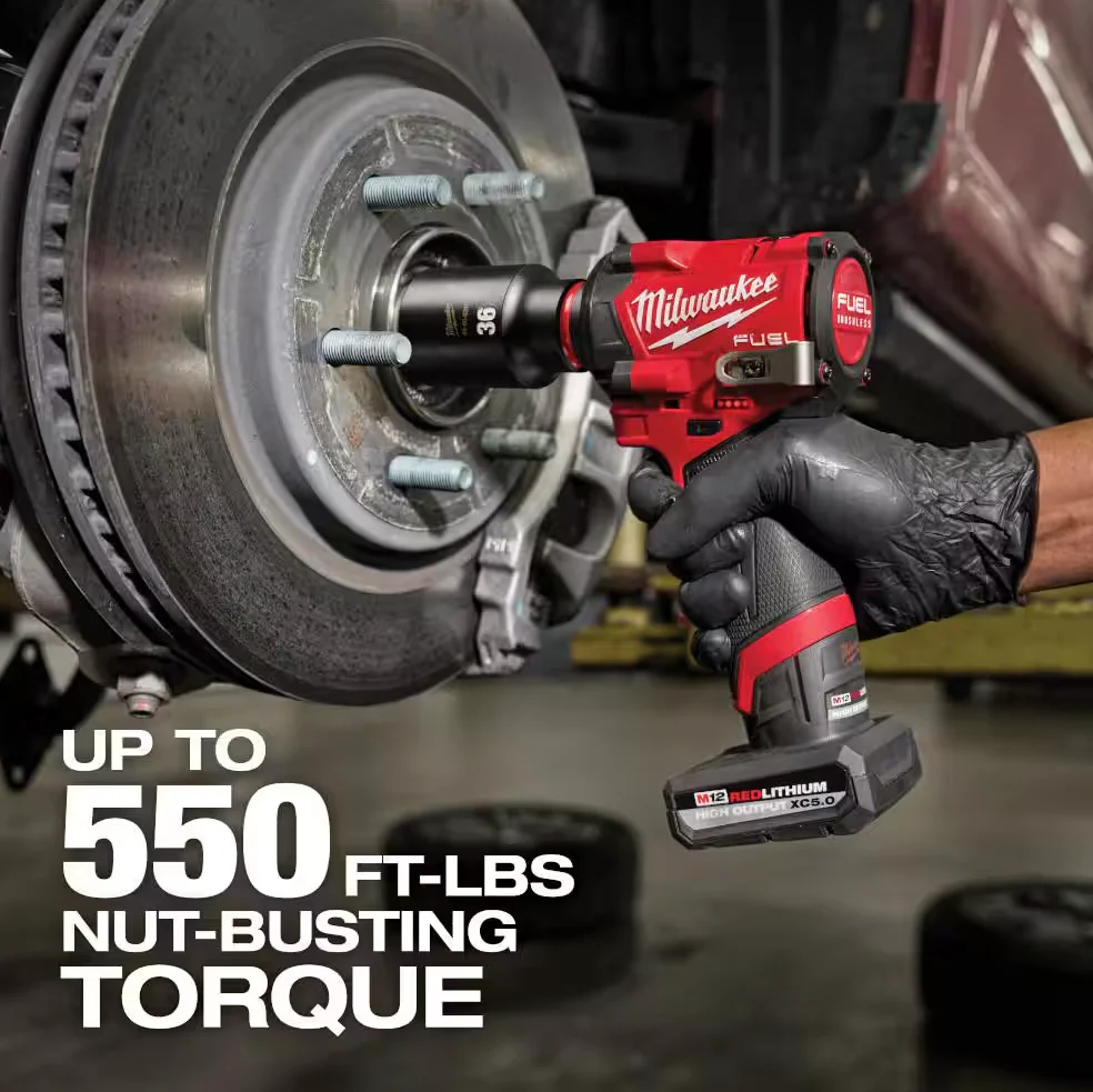 Milwaukee 2563-20 M12 FUEL™ Stubby 1/2" Impact Wrench (Tool Only) - Image 4
