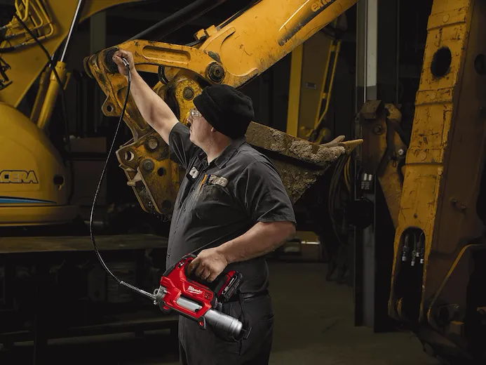 Milwaukee 2646-20 M18™ Cordless 2-Speed Grease Gun (Tool Only) - Image 7