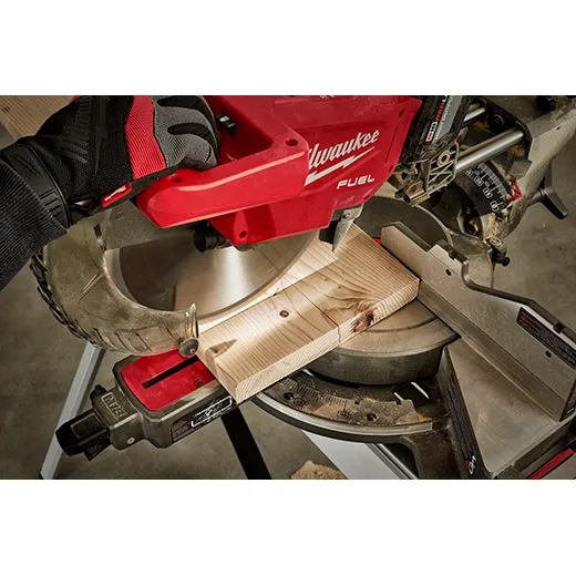 Milwaukee 2739-20 M18 FUEL™ 12" Dual Bevel Sliding Compound Miter Saw with ONE-KEY™ - Image 10