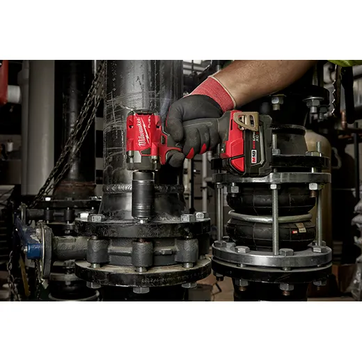 Milwaukee 2854-22R M18 FUEL™ 3/8" Compact Impact Wrench w/ Friction Ring Kit - Image 8