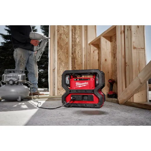 Milwaukee 2845-20 M18™ CARRY-ON™ 3600W / 1800W Power Supply - Image 5