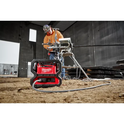 Milwaukee 2845-20 M18™ CARRY-ON™ 3600W / 1800W Power Supply - Image 8