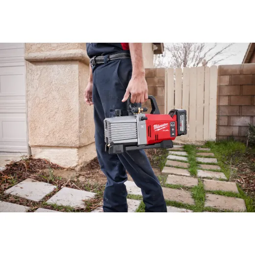 Milwaukee 2941-21 M18 FUEL™ 5 CFM Vacuum Pump Kit - Image 9