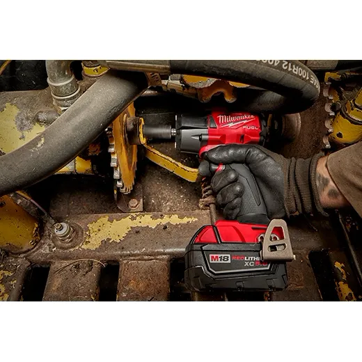 Milwaukee 2962-20 M18 FUEL™ 1/2" Mid-Torque Impact Wrench w/ Friction Ring (Tool Only) - Image 6