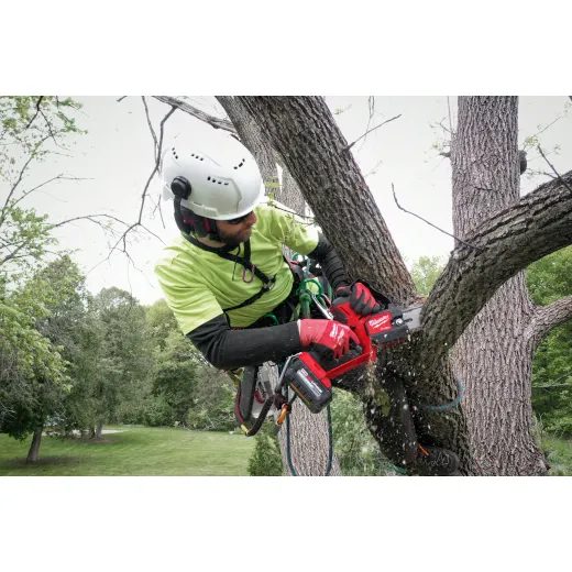 Milwaukee 3004-21P M18 FUEL™ HATCHET™ 8" Pruning Saw w/6.0 Battery Kit - Image 7