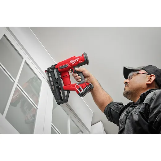 Milwaukee 3020-20 M18 FUEL™ 16 Gauge Straight Finish Nailer - Image 3