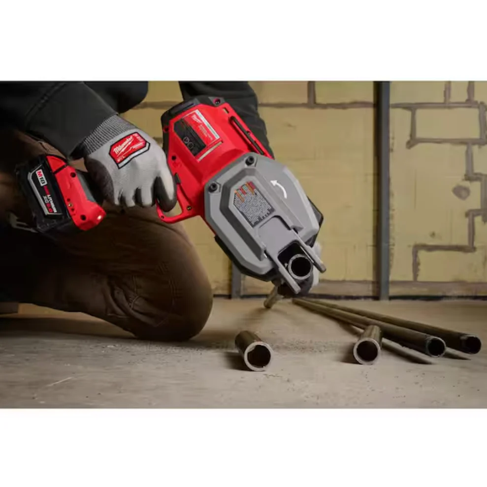 Milwaukee 3469-20 M18 FUEL™ 1/2”-1” Steel Pipe Cutter (Tool Only) - Image 7