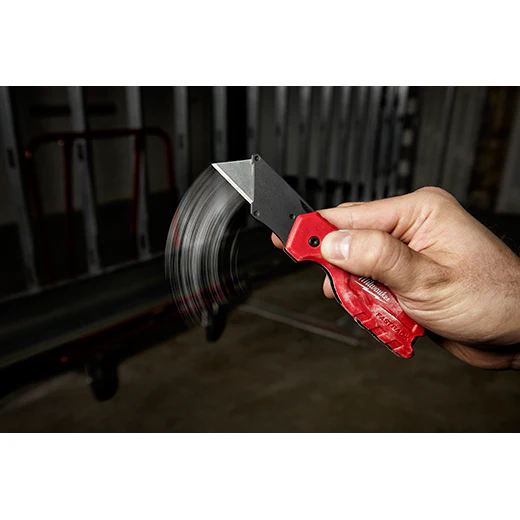 Milwaukee 48-22-1502 FASTBACK™ Folding Utility Knife with Blade Storage - Image 3
