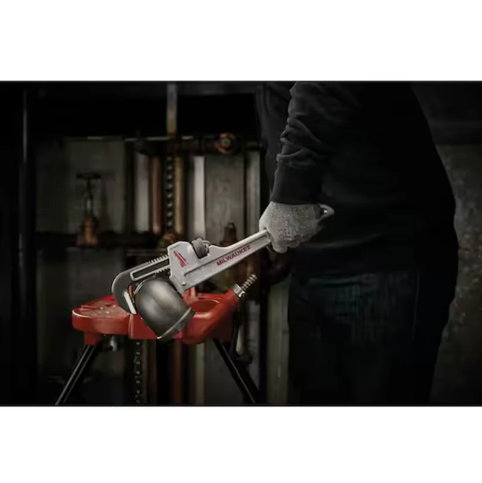 Milwaukee 48-22-7214 Aluminum Pipe Wrench 14" with 2" Jaw Capacity - Image 5