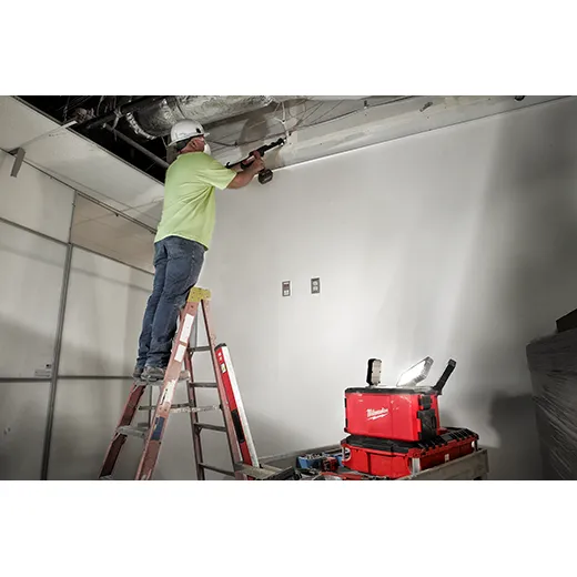 Milwaukee 2357-20 M18™ PACKOUT™ Light/Charger - Image 5